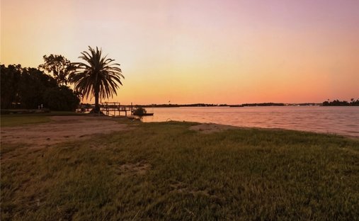 Land in Crystal River, Florida, United States 1