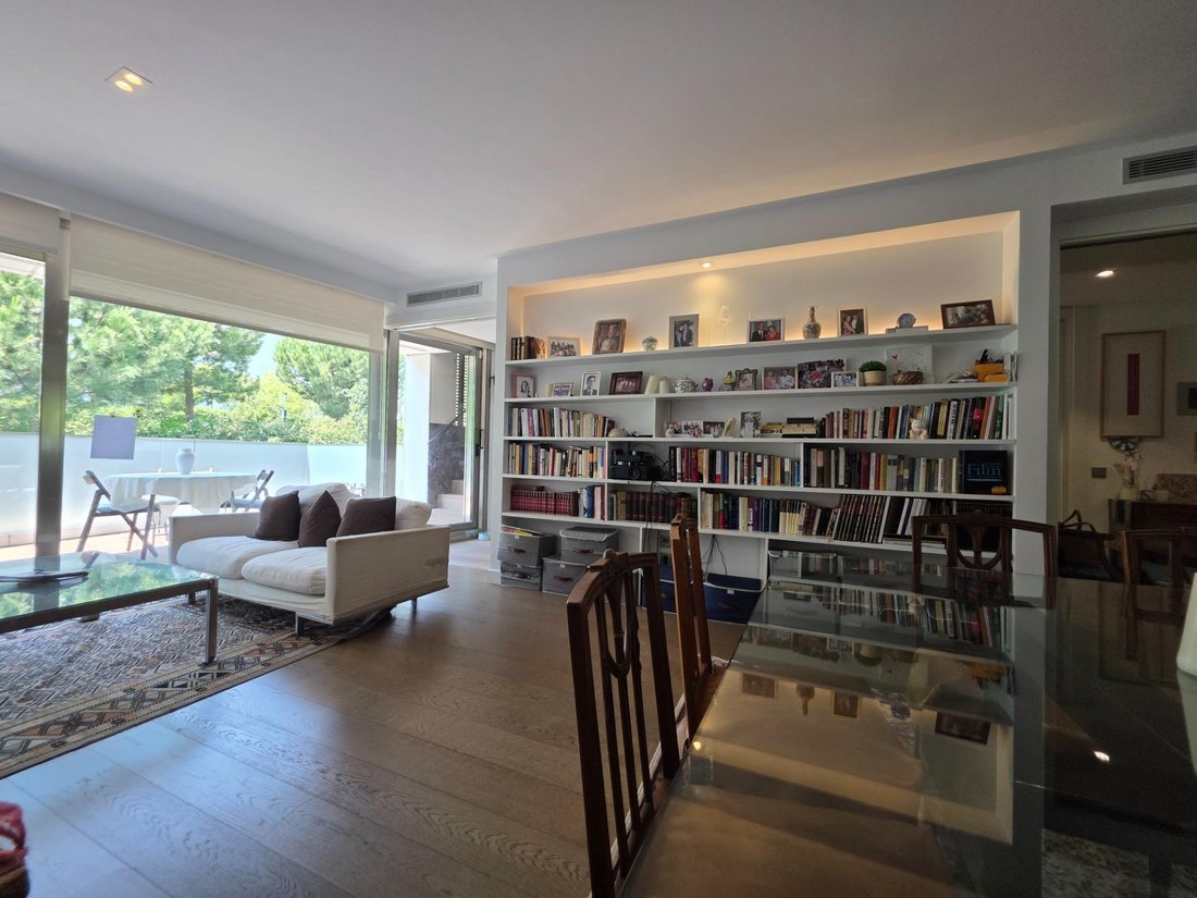 Apartment in Somosaguas, Pozuelo de Alarcon, Comunidad de Madrid 4 - 18196283