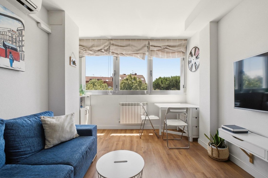 Apartment in Somosaguas, Pozuelo de Alarcon, Comunidad de Madrid 2 - 18196808