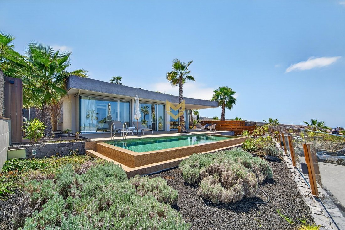 Villa in Guia de Isora, Canary Islands, Spain 4 - 18196958