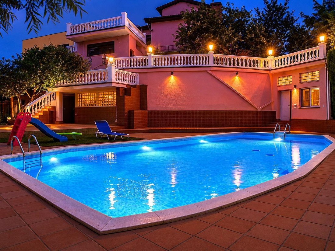 Villa in Castellar del Valles, Catalonia, Spain 1 - 18196422