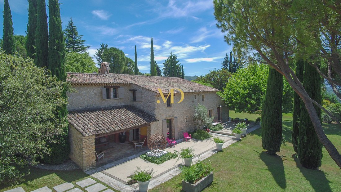 Castle in Centre Nord, Apt, France 2 - 18070046