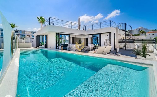 Villa in Costa Adeje, Adeje, Canary Islands 1