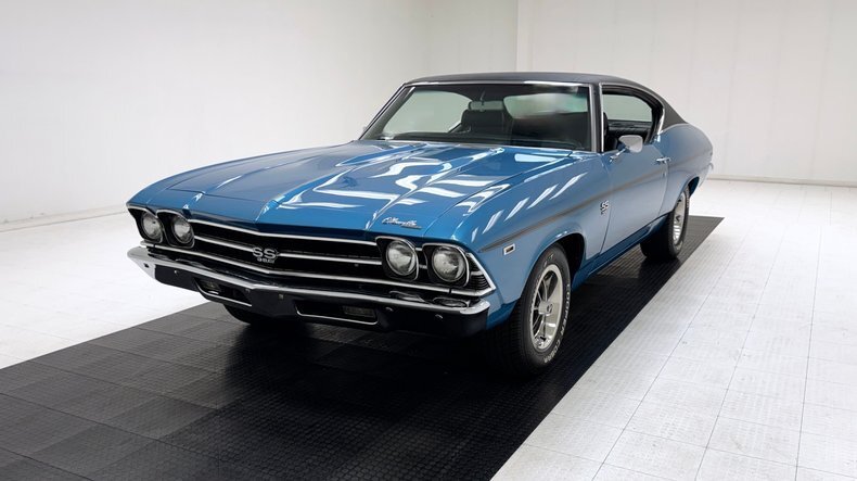 Coupe in Morgantown, United States 1 - 18197379