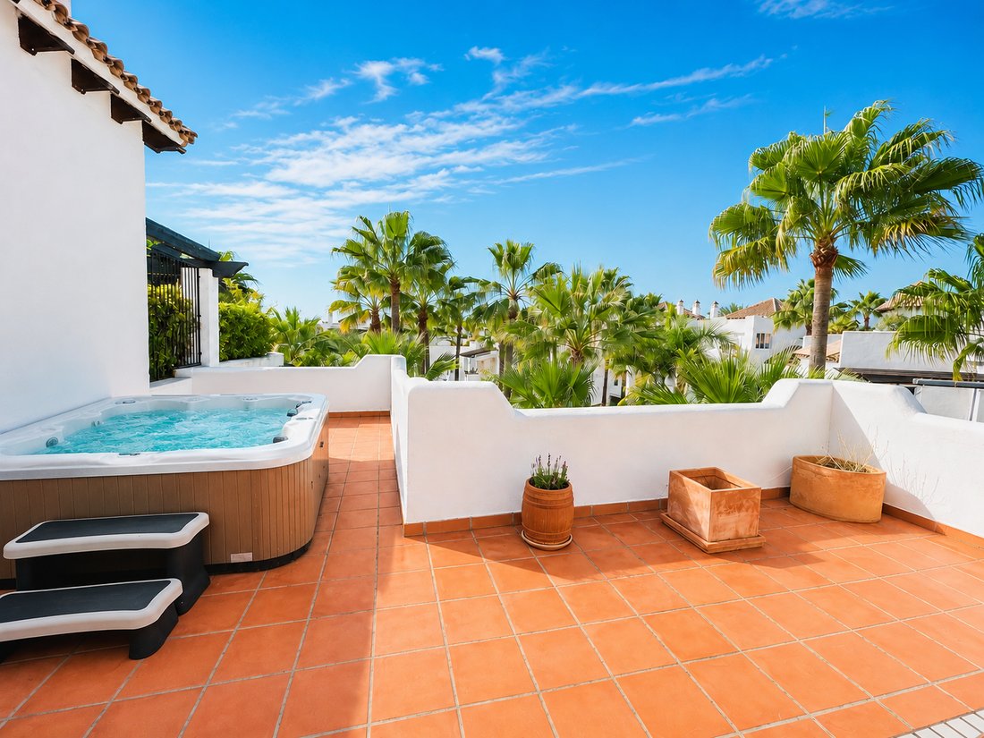Penthouse in Puerto Banus, Marbella, Spain 1 - 18197464