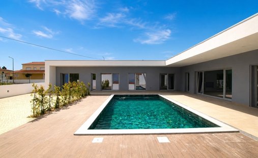 House in Nadadouro, Leiria District, Portugal 1