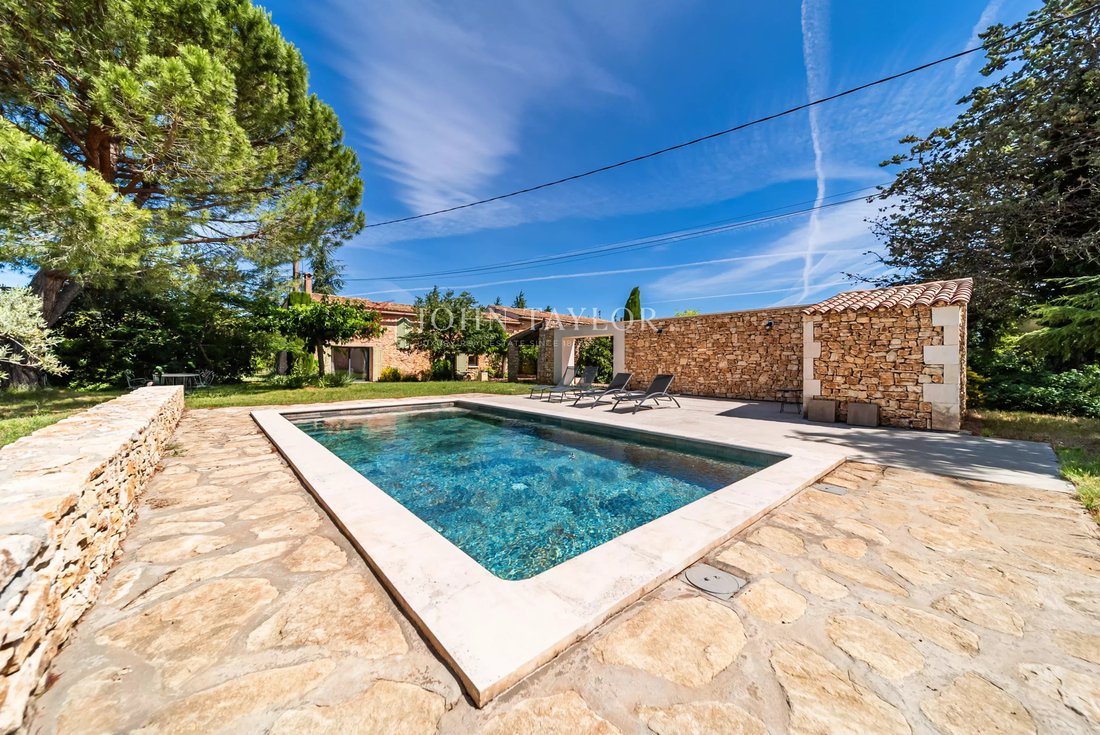 Landhaus in Bonnieux, Provence-Alpes-Côte d'Azur, Frankreich 2 - 18197402
