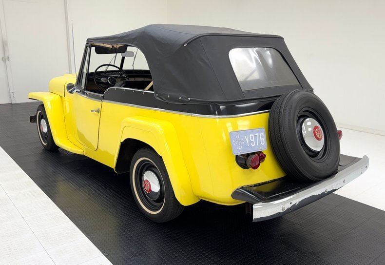 Cabriolet in Morgantown, United States 5 - 18197356