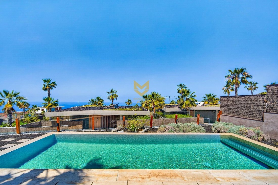 Villa in Guia de Isora, Canary Islands, Spain 2 - 18196958