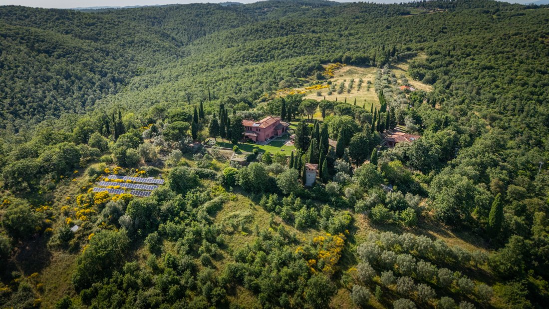 Villa in Monte San Savino, Tuscany, Italy 3 - 15826510