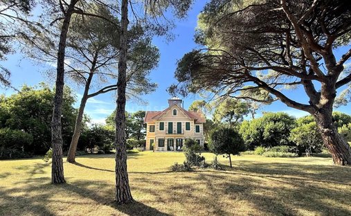 Maison à Centre Ville, Aigues-Mortes, France 1
