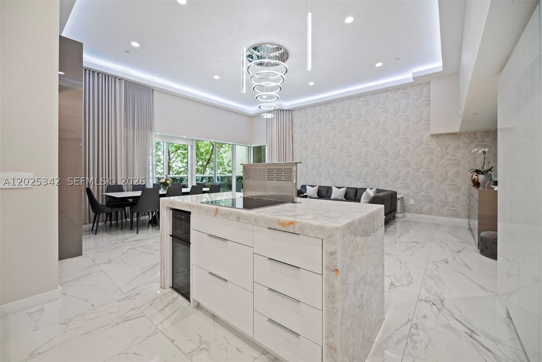Condo in Hallandale Beach, Florida, United States 3 - 18007981