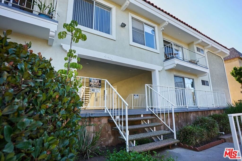 Santa Monica, California, United States 3 - 18196428
