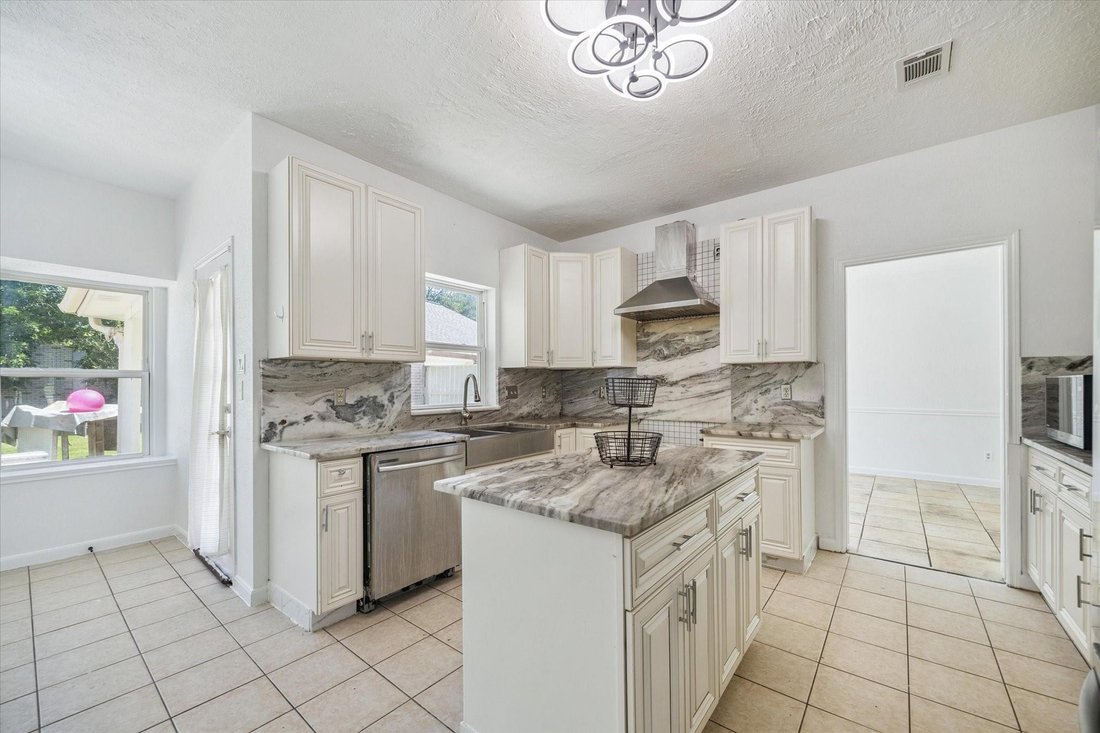 House in Sugar Land, Texas, United States 3 - 18196531