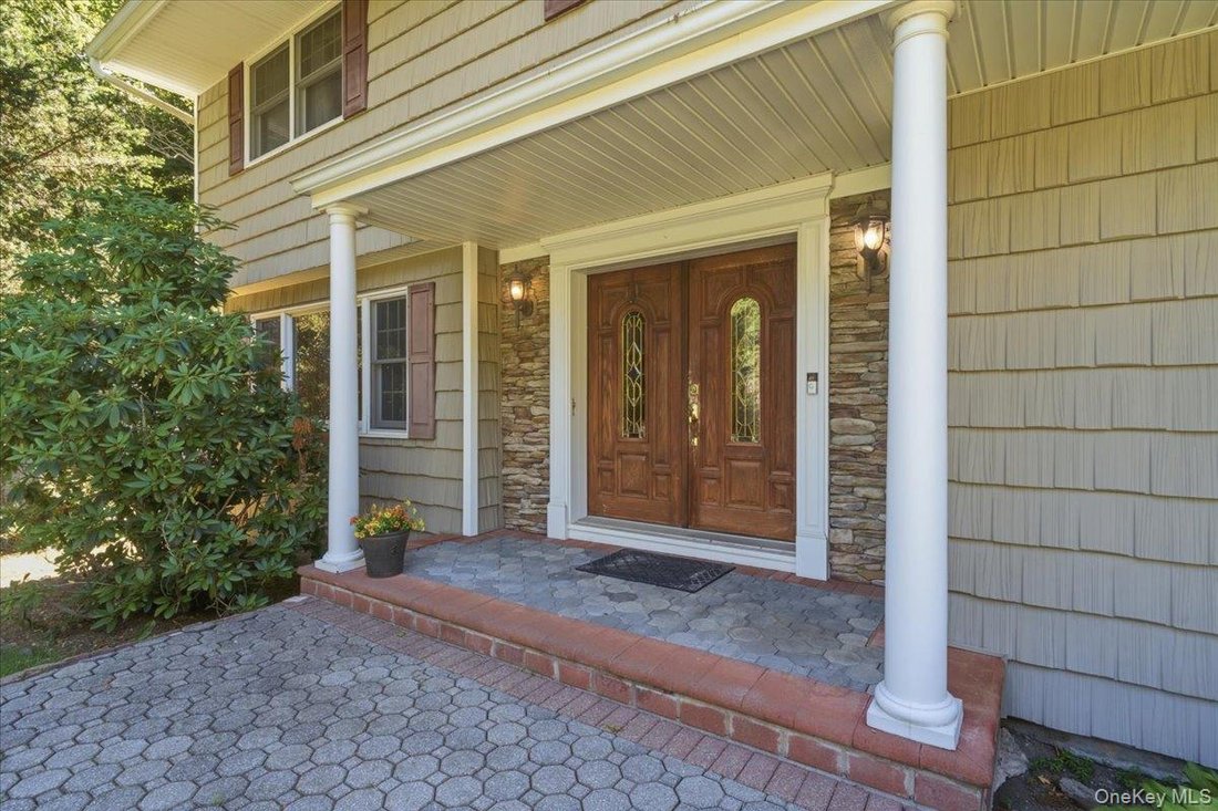 House in Huntington Station, New York, United States 2 - 18196642