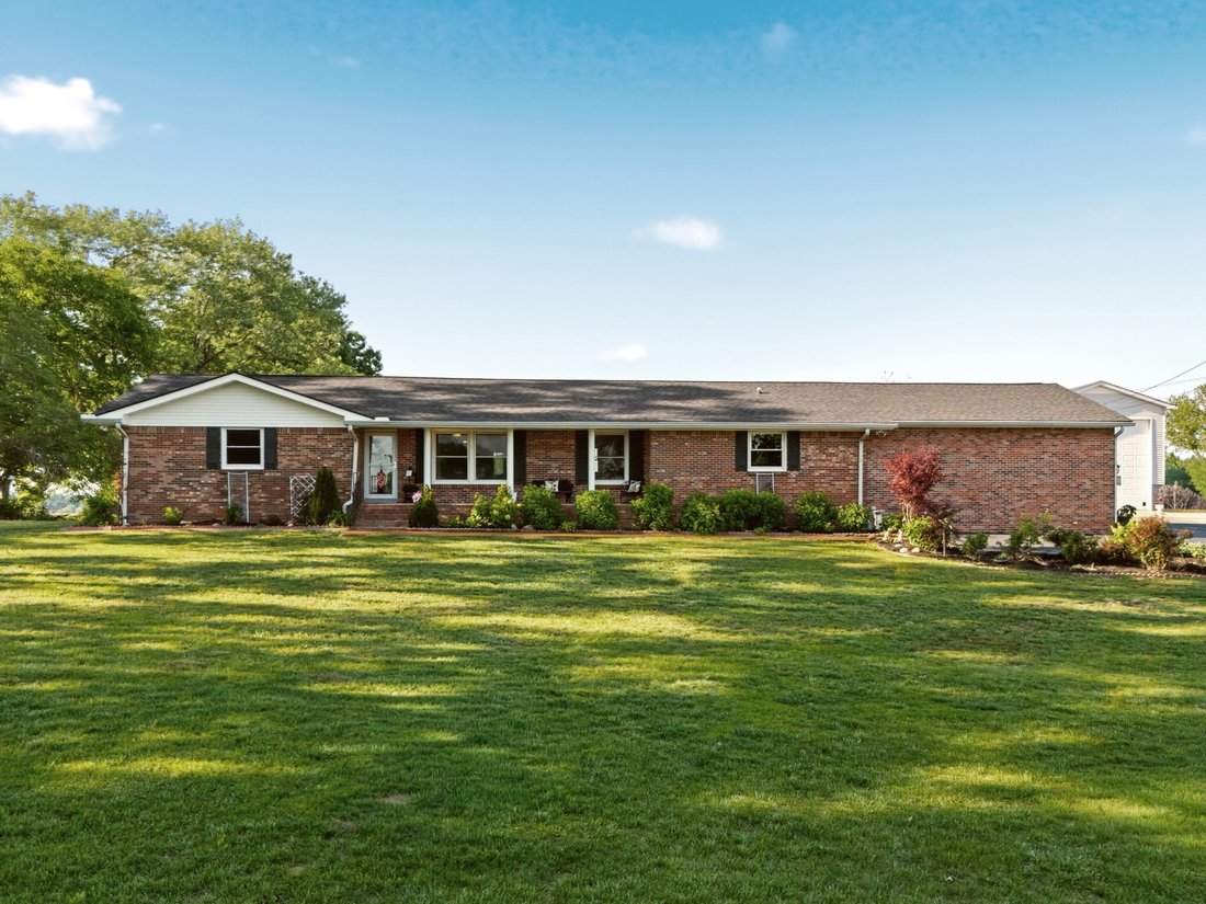 House in Cedar Hill, Tennessee, United States 2 - 18196533