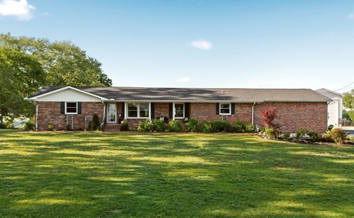 House in Cedar Hill, Tennessee, United States 1