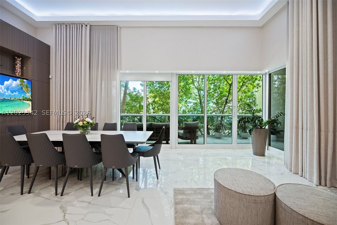 Condo in Hallandale Beach, Florida, United States 1 - 18007981