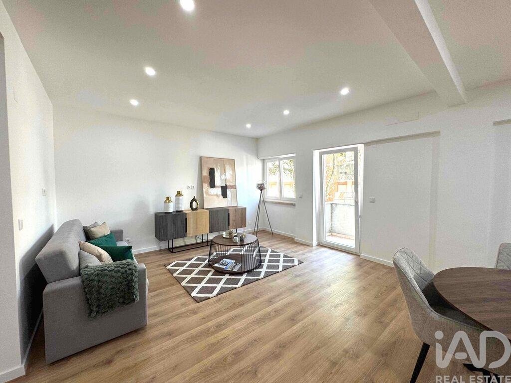 Apartment in Benfica, Lisbon, Portugal 3 - 17098307