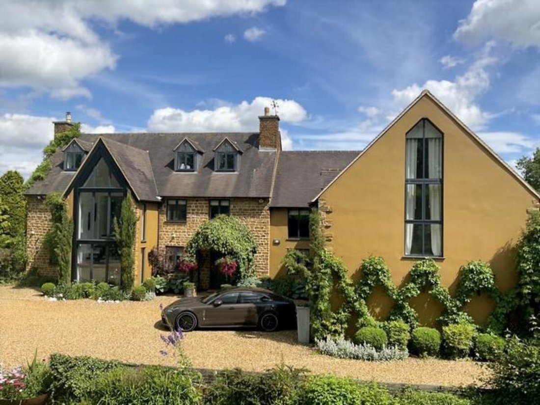 House in Preston Capes, England 2 - 17456766