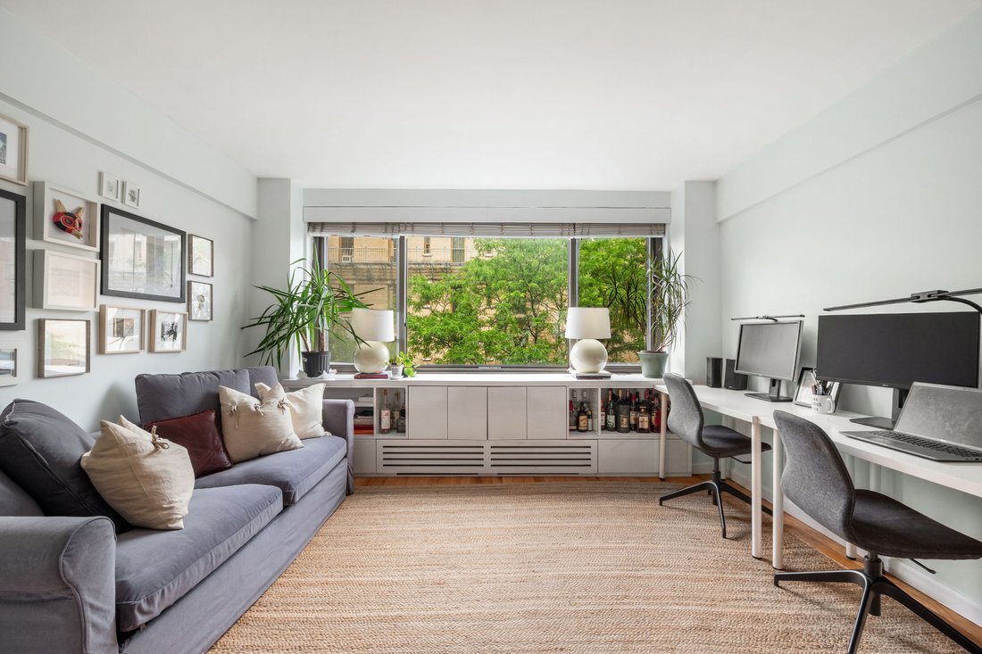 House in New York, New York, United States 1 - 18197255