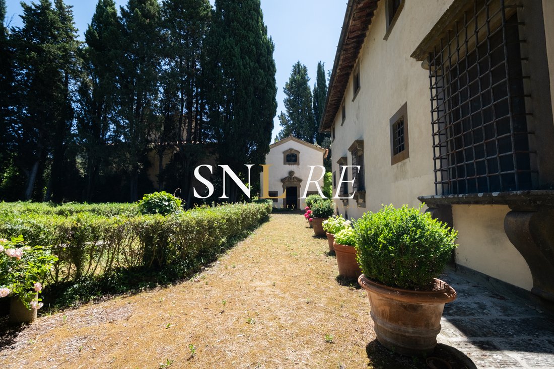 Villa in Center, Florence, Tuscany 2 - 18193914