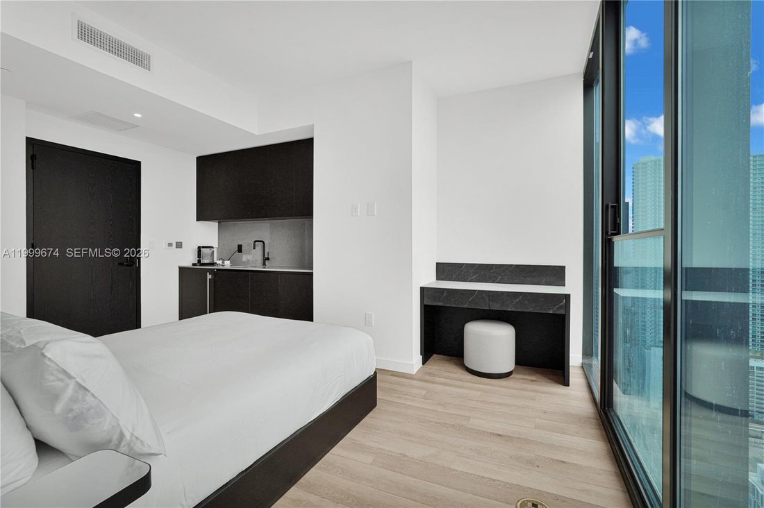Condo in Miami, Florida, United States 4 - 18197780