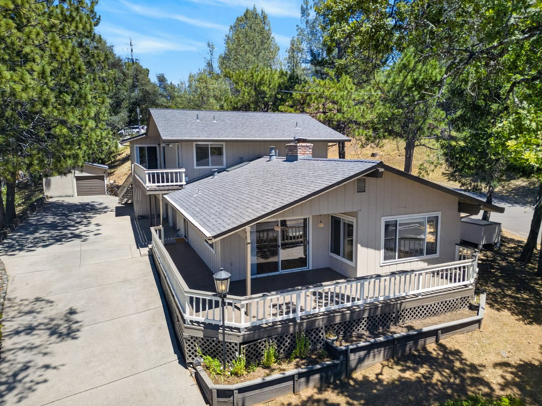 Auburn, California, United States 2 - 18198035
