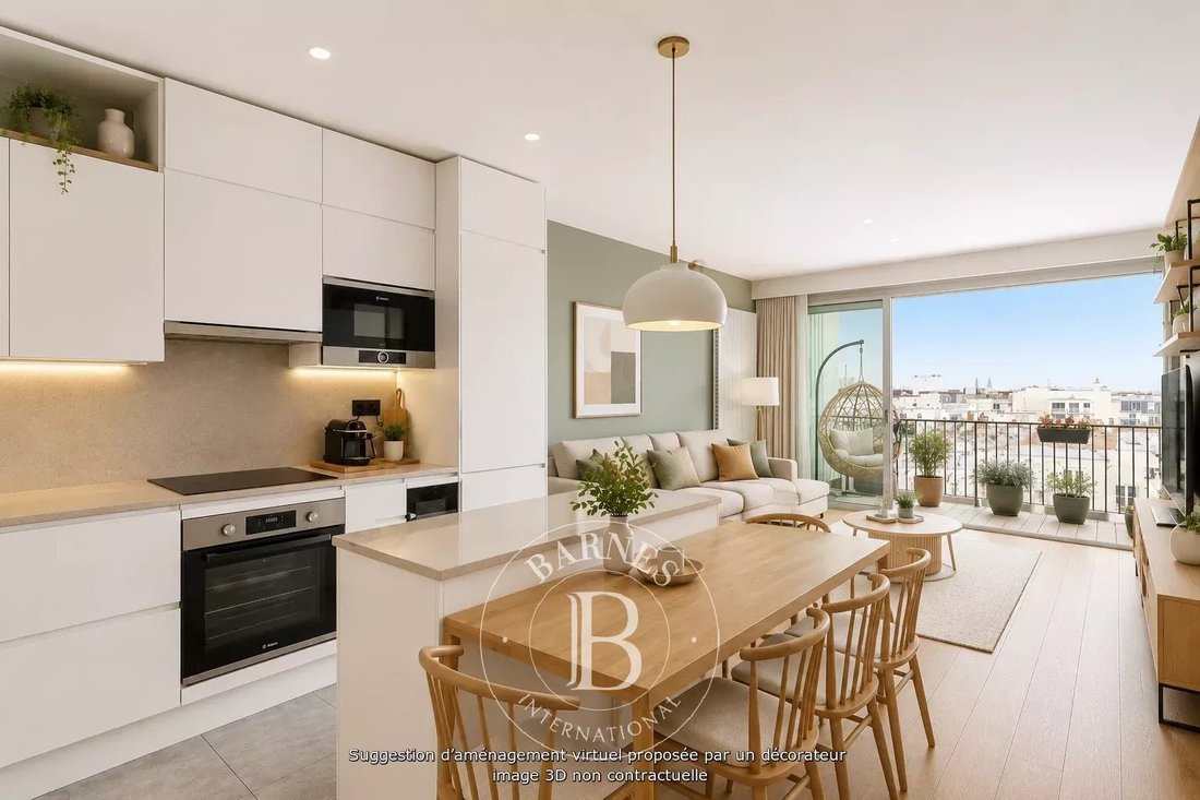 Apartment in Moskowa-Porte Montmartre-Porte de Clignancourt, Paris 18e Arrondissement, Paris 4 - 17049226