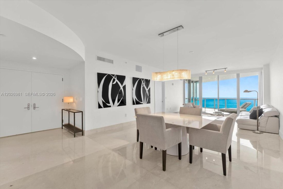 Condo in Sunny Isles Beach, Florida, United States 3 - 18198139