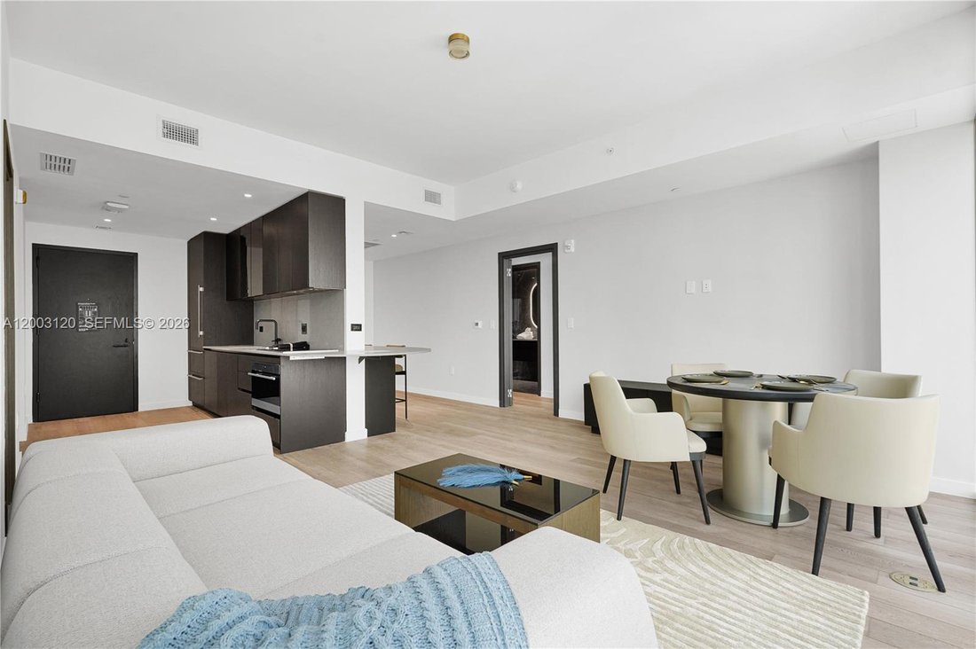 Condo in Miami, Florida, United States 2 - 18198021