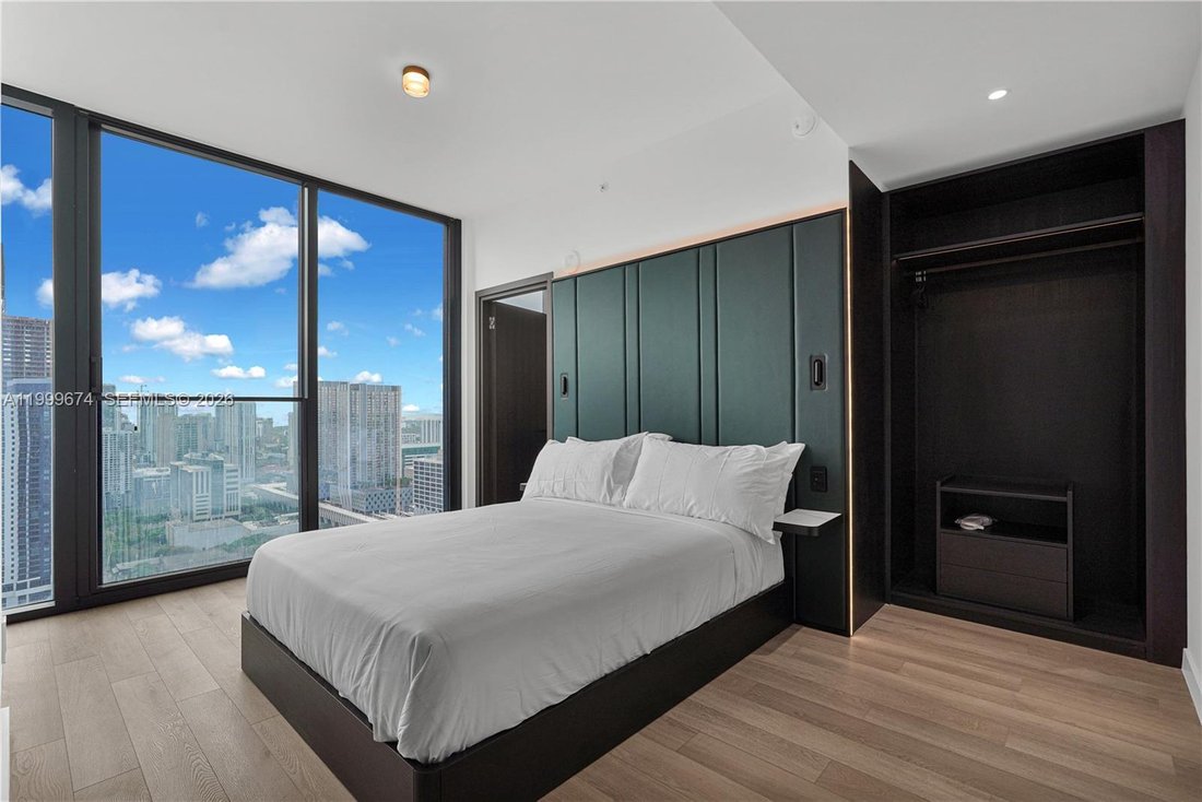 Condo in Miami, Florida, United States 1 - 18197780