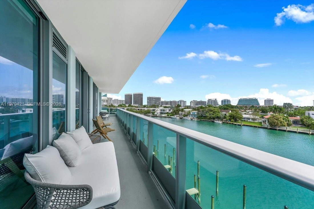 Condo in Bal Harbour, Florida, United States 1 - 18197828