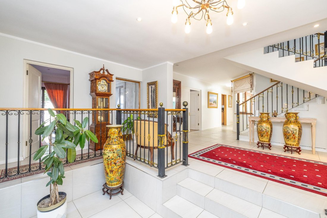 House in Sandton, Gauteng, South Africa 4 - 18198046