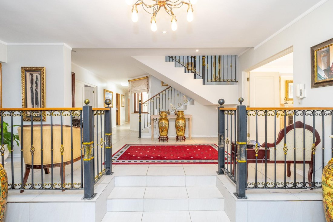 House in Sandton, Gauteng, South Africa 3 - 18198046