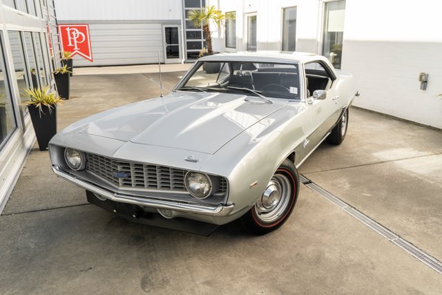Coupe in Bellevue, WA, United States 3 - 18197917
