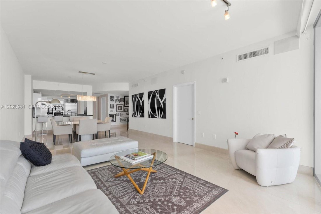 Condo in Sunny Isles Beach, Florida, United States 5 - 18198139