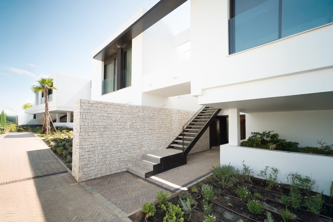 Apartment in Marbella, Andalusia, Spain 5 - 18198159