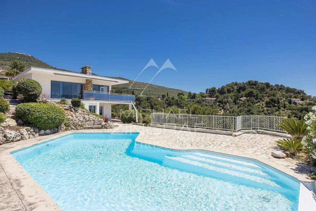Villa in Aspremont, Provence-Alpes-Côte d'Azur, France 1 - 18198076