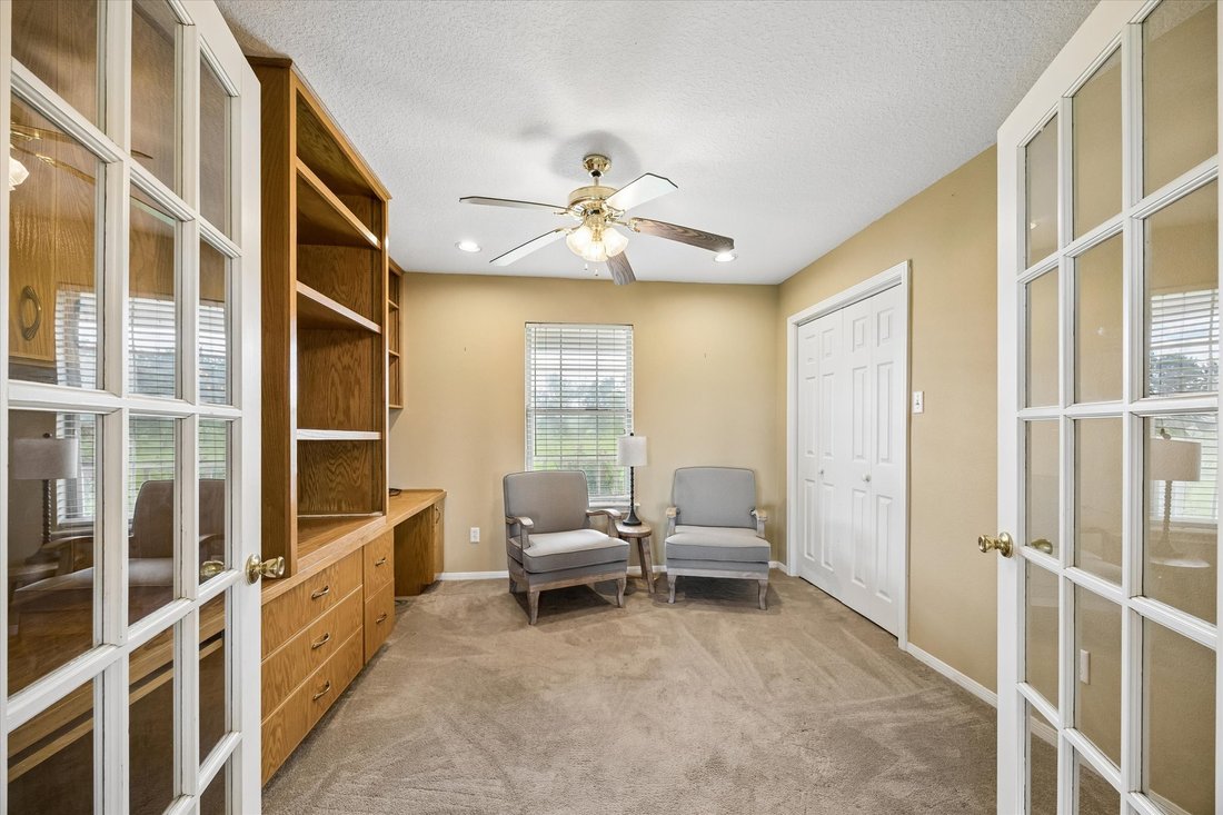 Bellville, Texas, United States 5 - 18197732
