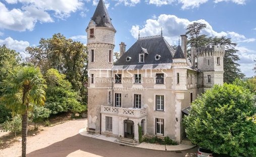 Castle in Brantome, Brantome en Perigord, France 1