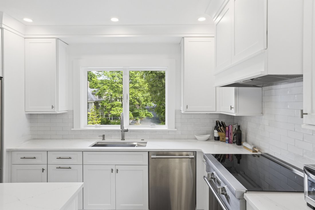 Condo in Lexington, Massachusetts, United States 5 - 18198027