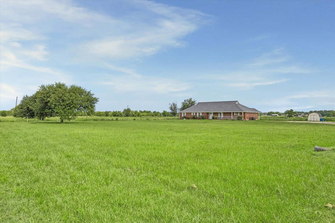 Bellville, Texas, United States 1 - 18197732