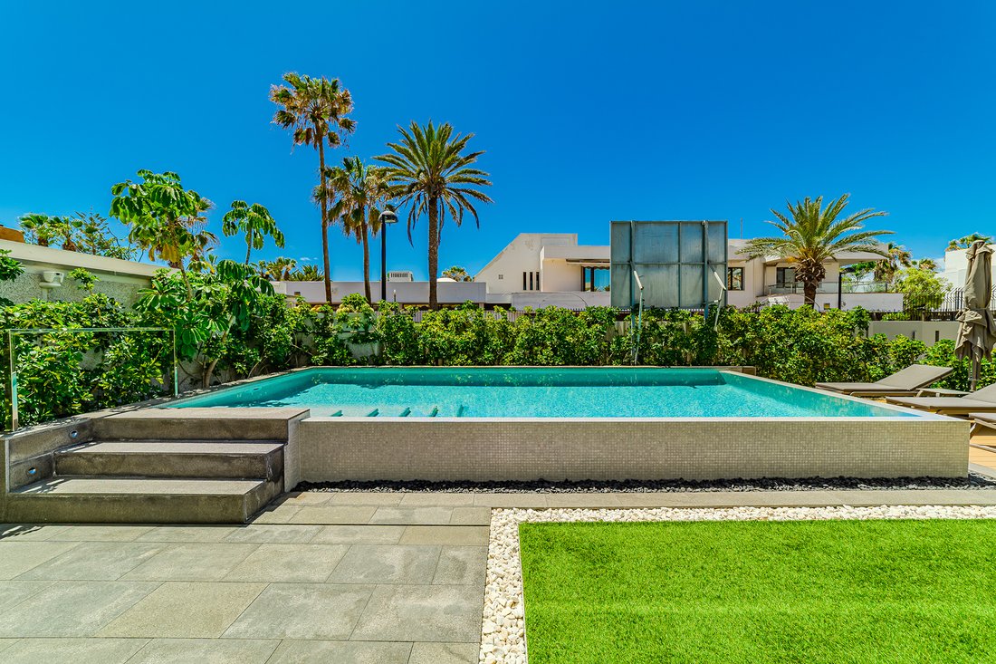 House in Playa de las Americas, Canary Islands, Spain 5 - 18197476