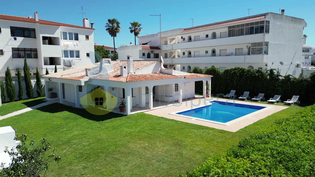 House in Olhos de Agua, Algarve, Portugal 1 - 18198173