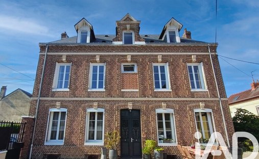 House in Centre, Le Petit-Quevilly, France 1