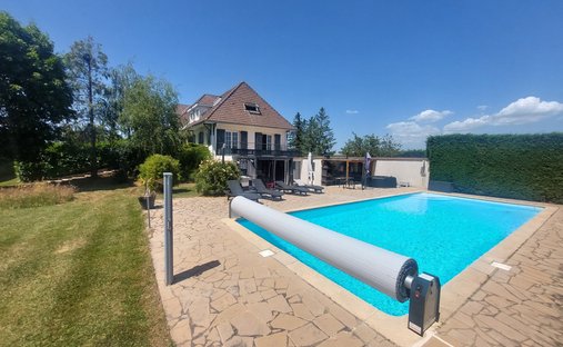 Casa a Les Purelles, Montbrison, Francia 1