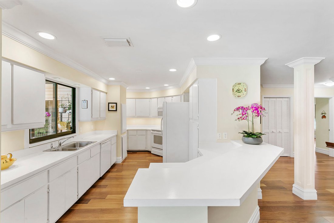 House in Naples, Florida, United States 5 - 18197747