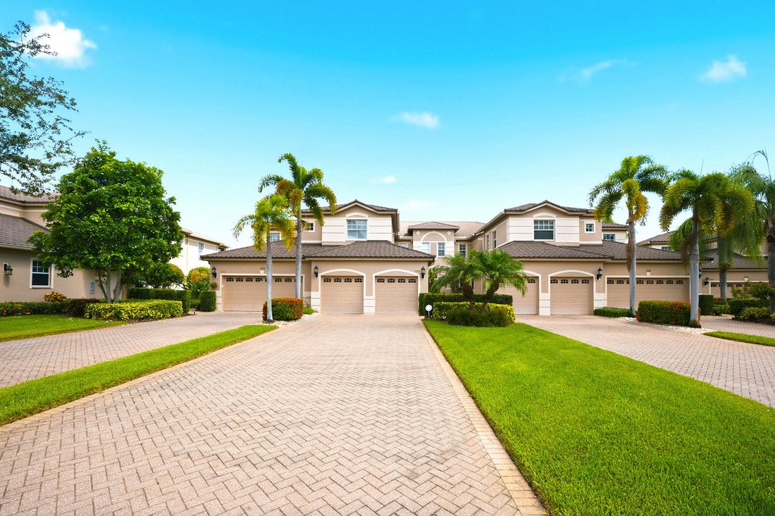 Eigentumswohnung in Naples, Florida, Vereinigte Staaten 1 - 18197745