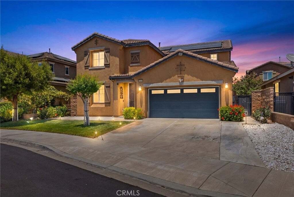 Maison à Fontana, Californie, États-Unis 4 - 18197725